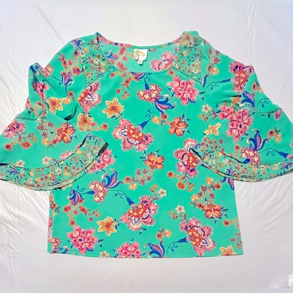 Fig and Flower Top Women Medium Green Floral Ruffle 3/4 Sleeve Blouse - Picture 14 of 14